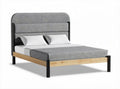 Bedframe met gestoffeerd hoofdeinde en houten poten 200 x 160 x 100cm grijs